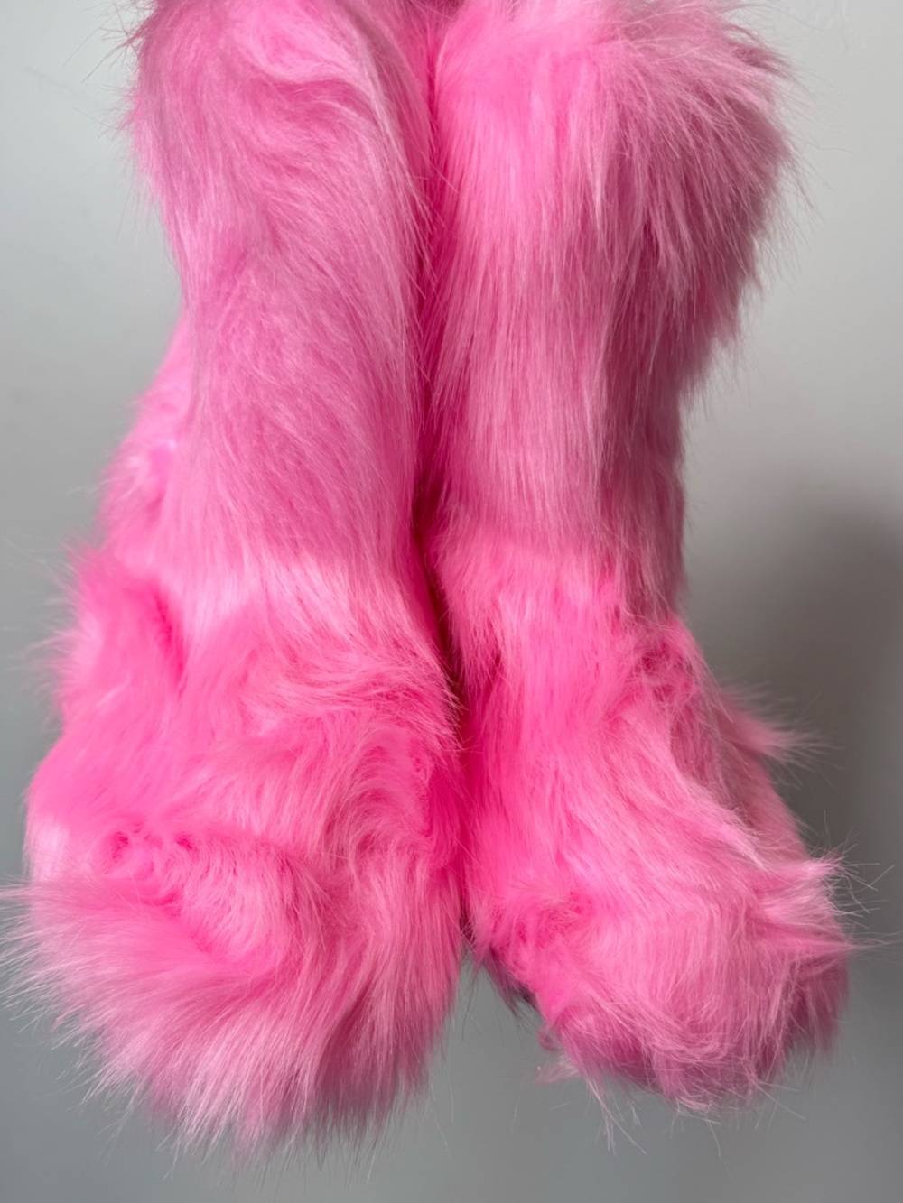 New Pink Faux Fur Fuzzy Boots Womens Size 11 EU 43